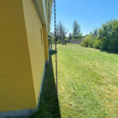 Cozy And Well-appointed Summer House Close To A Great Bathing